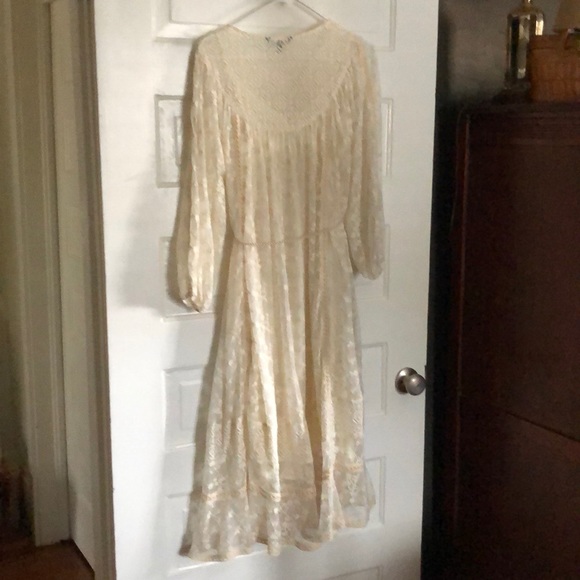 Beautiful Cream Lace Dress Wedding, Blue Tassel Anthropologie - Picture 9 of 9
